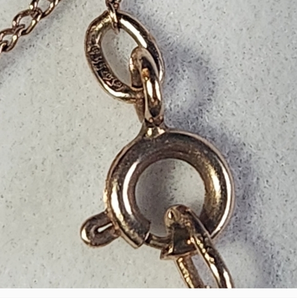 $150 EMT ๐โค๏ธpendant .25CT 10K Rose gold โค๏ธ and rose gold chain. Stamped 585 - Picture 10 of 15
